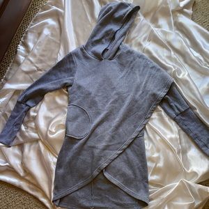 Grey long top